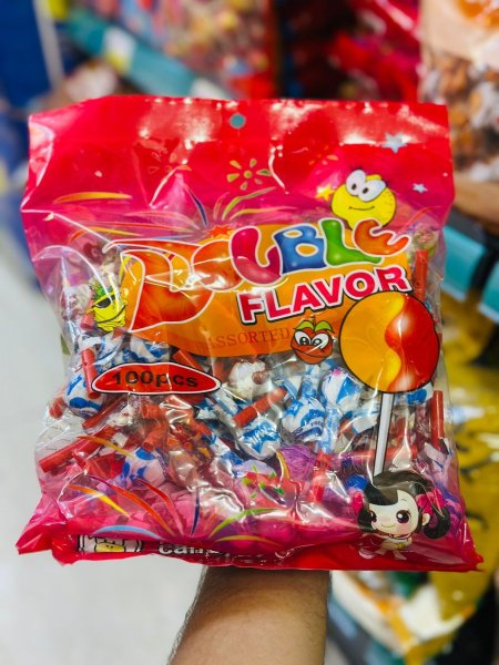 مصاص مع صفارة